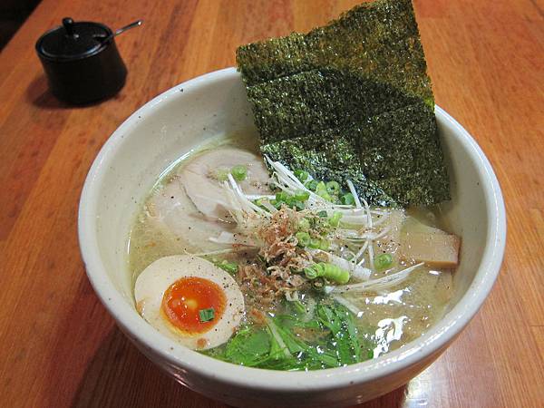 らあ麺 燕返し (6) らあ麺 燕返し (6)