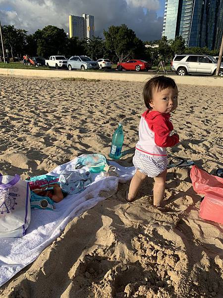 181207-3 Ala Moana Beach Park (2).jpg 181207-3 Ala Moana Beach Park (2).jpg