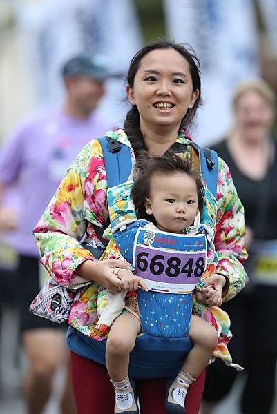 181208-1 Kalakaua Merrie Mile by Allsports (4).jpg