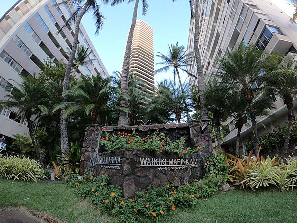 Marina Tower Waikiki (1).JPG