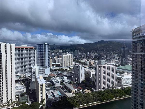 Marina Tower Waikiki (4).jpg