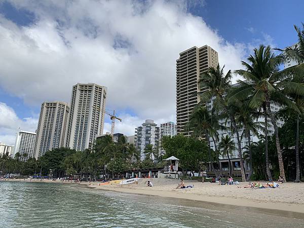 Aston Waikiki Circle Hotel (8).jpg