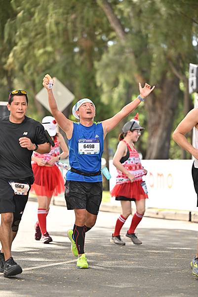 231210-1 Honolulu Marathon All Sports Photo (13).jpg