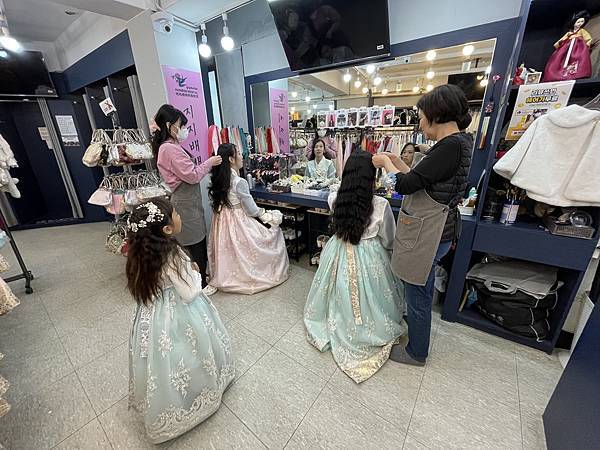 240219-2 Gigibebe Hanbok Rental (2).jpg