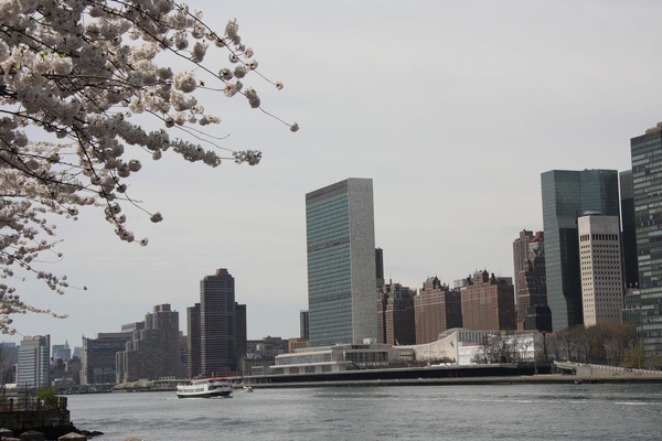 090418 Roosevelt Island拍United Nations Building