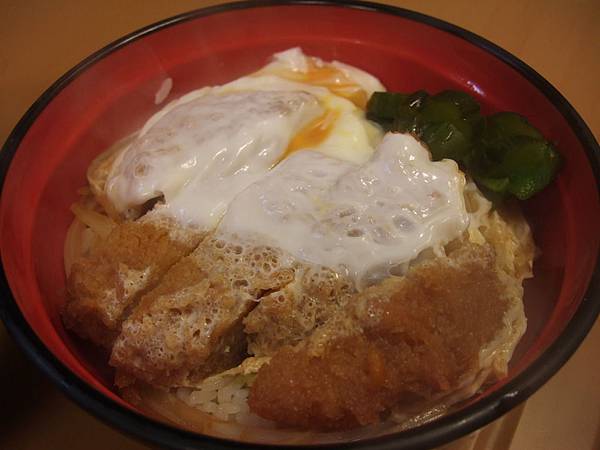 110423名代富士そば新宿東口店－豬排丼660