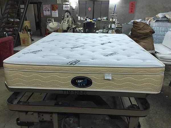 蘭克斯床墊工廠 Lankes Mattresses  5公分乳膠獨立筒床墊