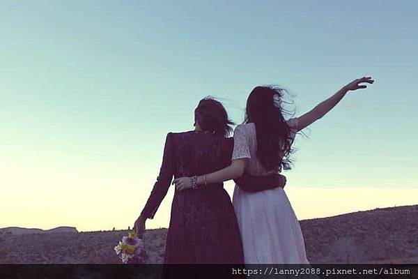 傳播小姐是不是很自由？