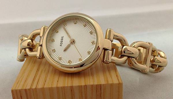 fossil olive gold watch-3