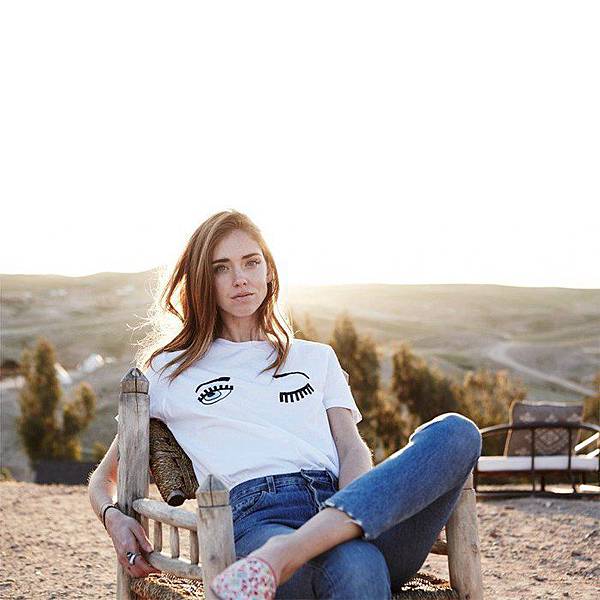 Chiara Ferragni Blink eye T shirt5