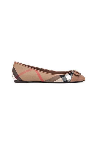 burberry flat1