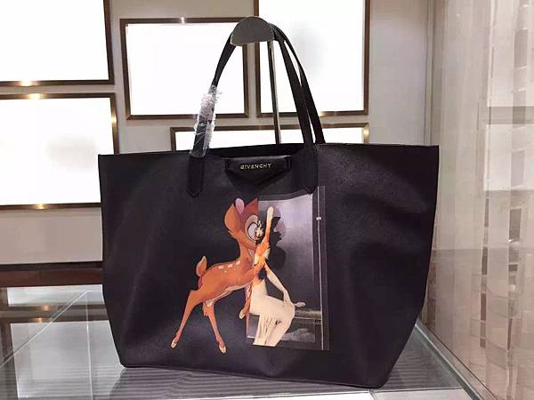 GIVENCHY Bambi Shopper15