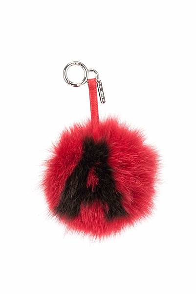 FENDI Pompon Karl14