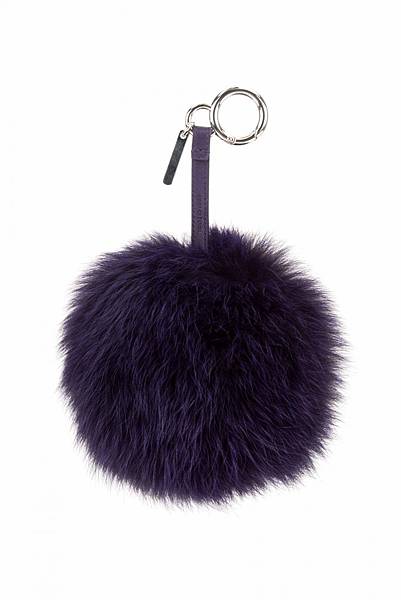 FENDI Pompon Karl11