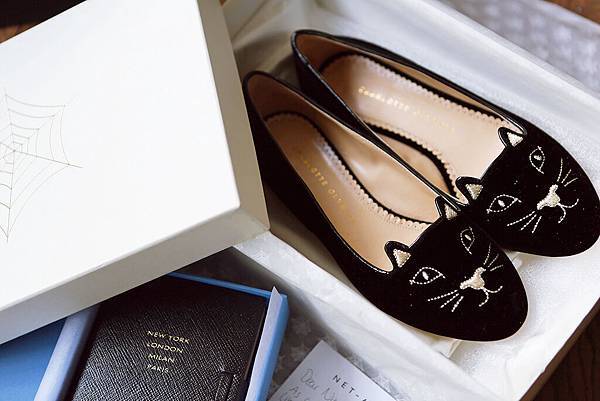 CHARLOTTE OLYMPIA black itty Flat13