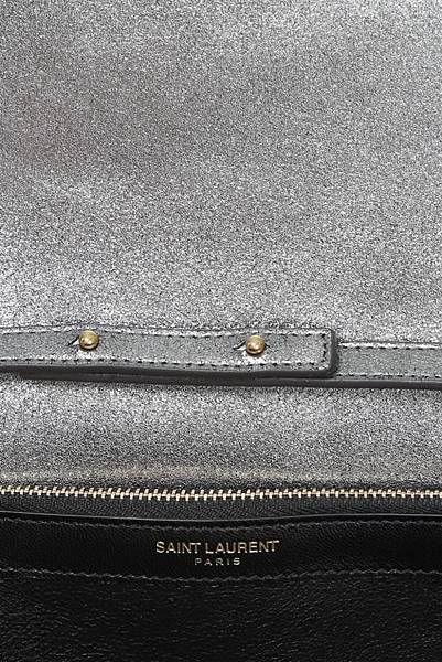 Saint Laurent wallet on chain5