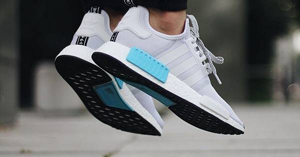 NMD R1 SNEAKERS10