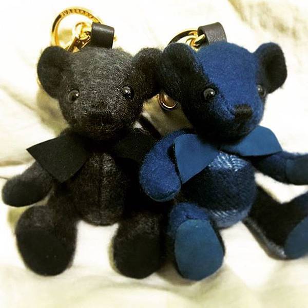 Burberry bear-charm blue-check-1