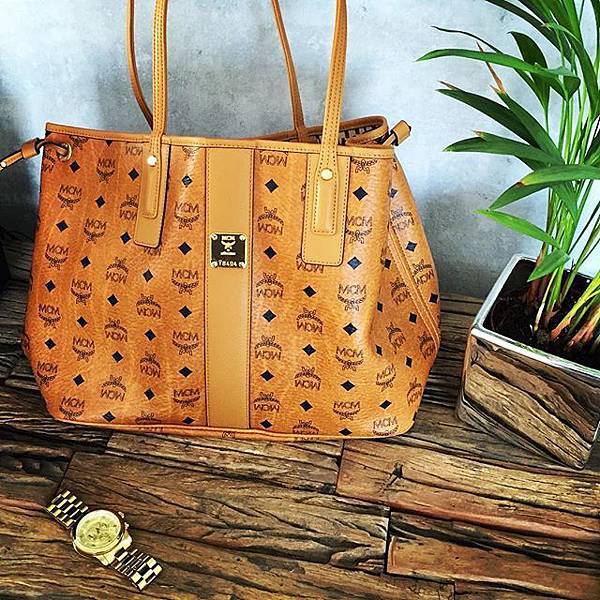 MCM shopping bag3