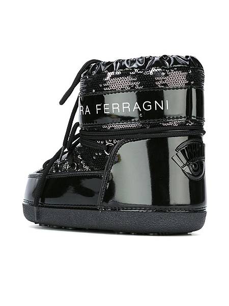 Chiara Ferragni snow boots4