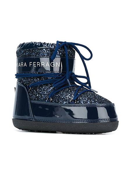 Chiara Ferragni snow boots2