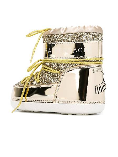 Chiara Ferragni snow boots3