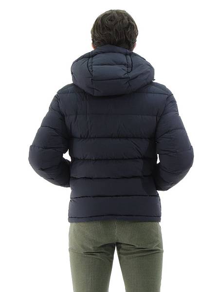 moncler-4196905_53859-a2