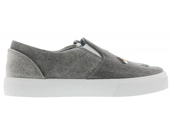 CHIARA-FERRAGNI-GREY_slip on sneakers1