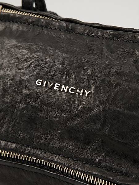 Givenchy Mini Pandora1