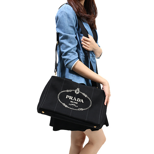 Prada shopping_bag13