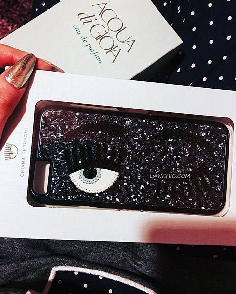 chiara ferragni flirting iphone cover5-1