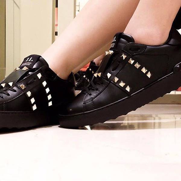 valentino-rockstud-sneaker11