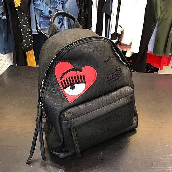 Chiara Ferragni heart backpack13