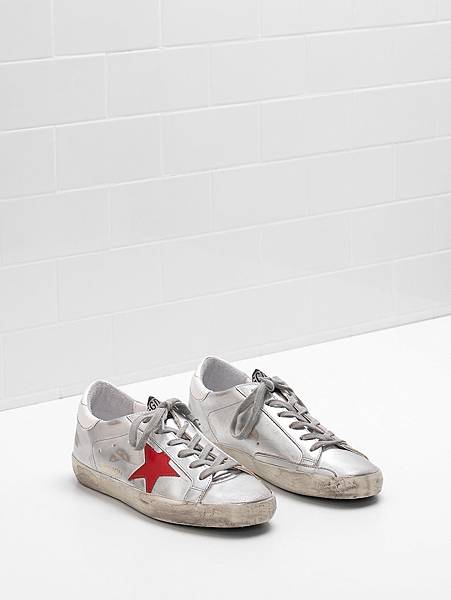 Golden Goose SUPERSTAR SNEAKERS6