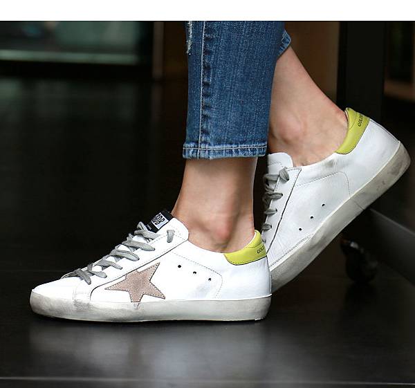 Golden Goose SUPERSTAR SNEAKERS10