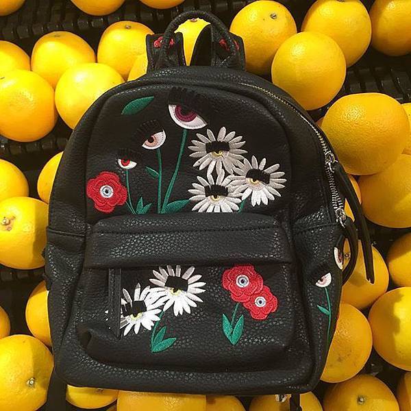 Chiara Ferragni daisy backpack16