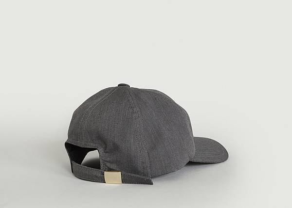 maison-kitsune-cap11