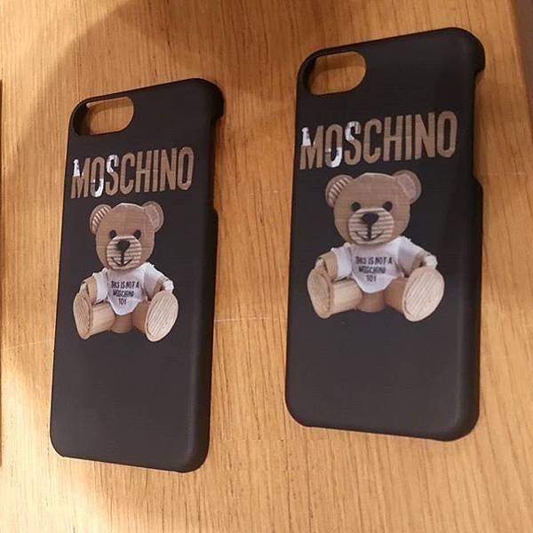 MOSCHINO iphone13