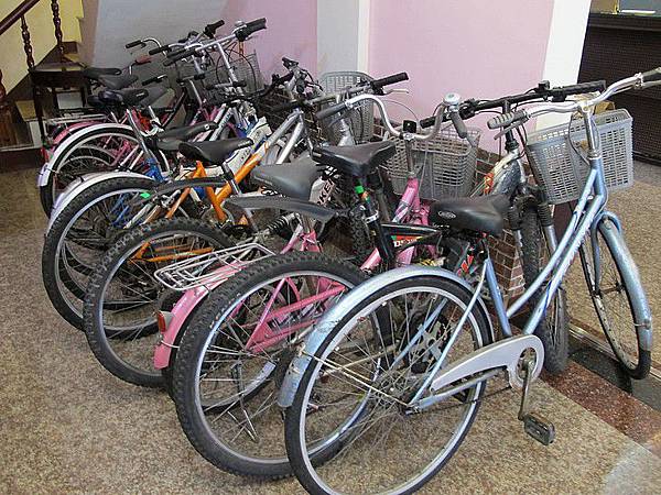 102-0830-1 被浪打到 (4)