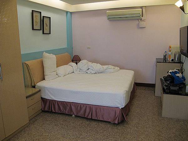 102-0830-1 被浪打到 (6)