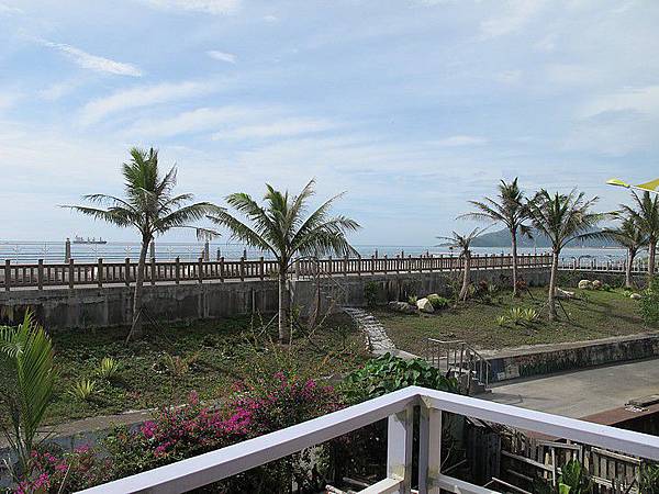 102-0830-1 被浪打到 (13)