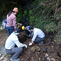 106-0409-2 手作步道-觀霧山椒魚棲地復育營造工作假期 (31).jpg