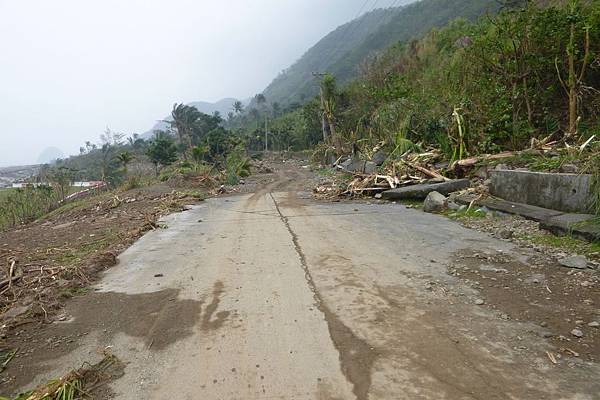 機場外圍環島公路往椰油-3.JPG