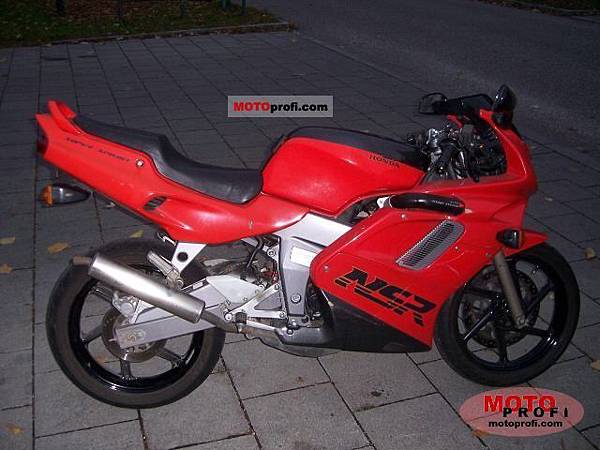 honda_nsr_125_2000_3_lgw.jpg