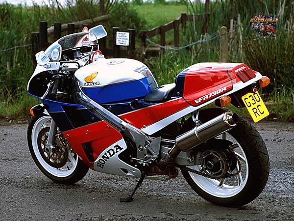 Honda-RC30-LHR.jpg