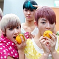 20110201_teen_top[1].jpg