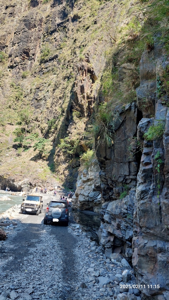 ｜走在一條季節限定隨時會消失的工程便道｜北港溪峽谷工程便道全