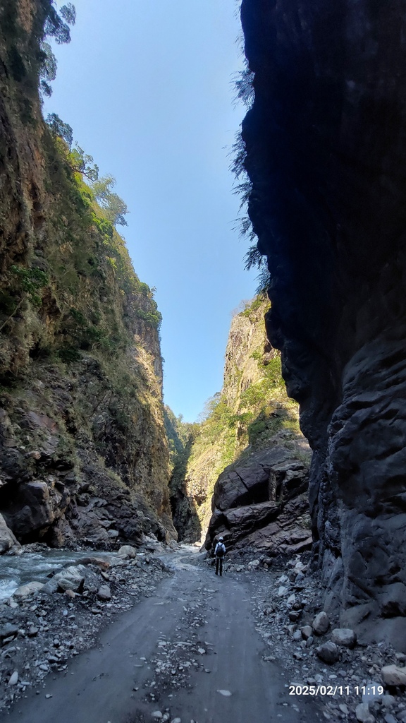 ｜走在一條季節限定隨時會消失的工程便道｜北港溪峽谷工程便道全
