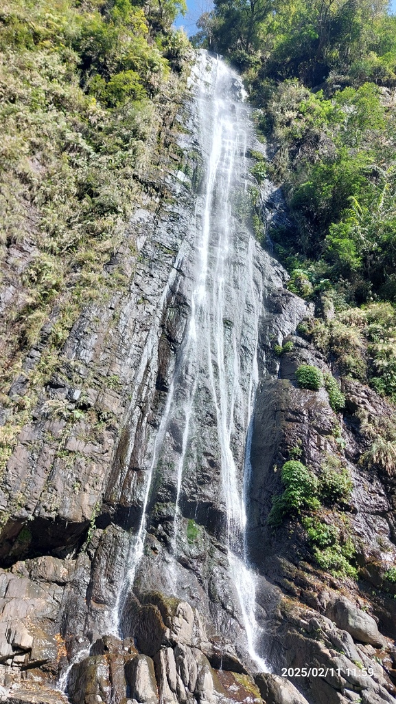 ｜走在一條季節限定隨時會消失的工程便道｜北港溪峽谷工程便道全