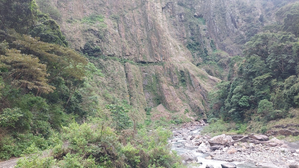｜走在一條季節限定隨時會消失的工程便道｜北港溪峽谷工程便道全
